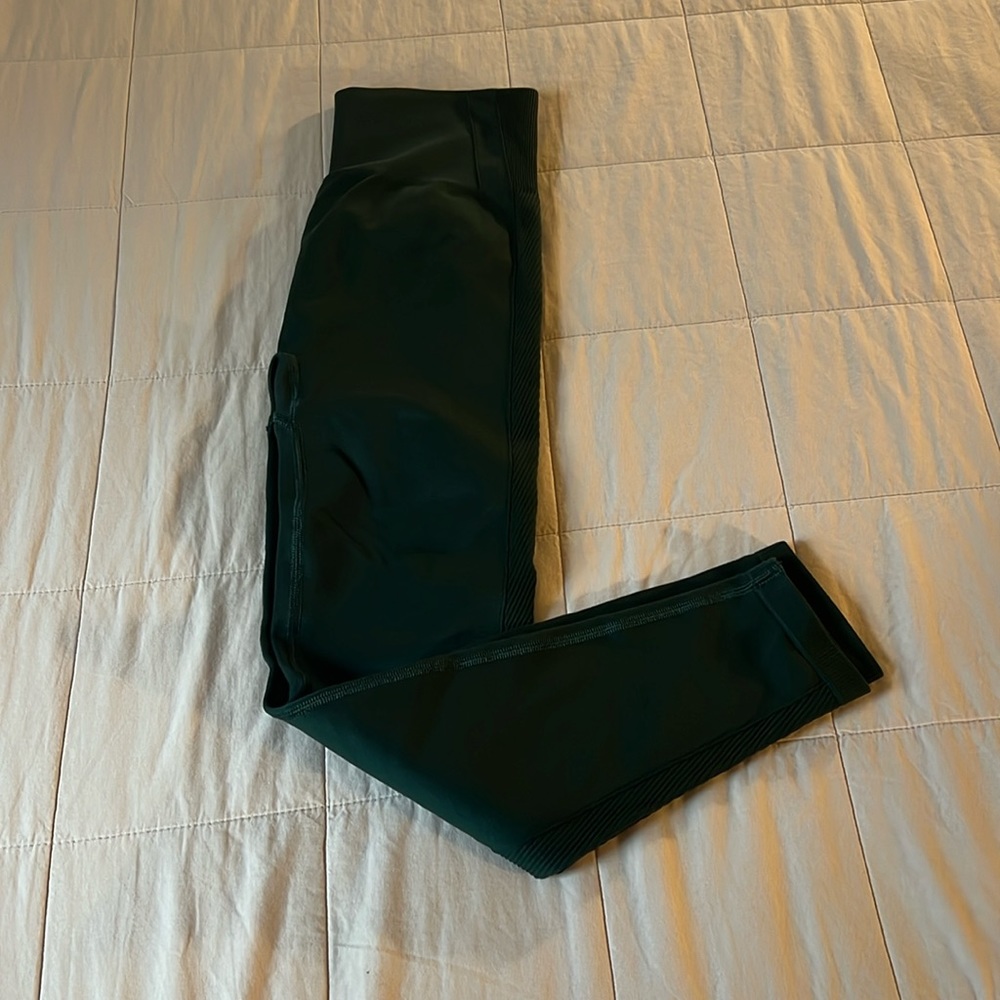 Abercrombie & Fitch YPB Women’s Leggings in dark green M